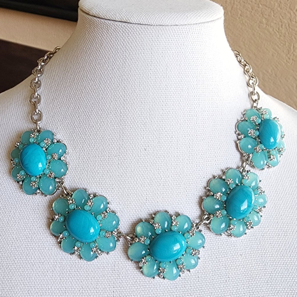 American Glamor Badgley Mischka Blue Floral Statement Necklace Choker Stunning 25$